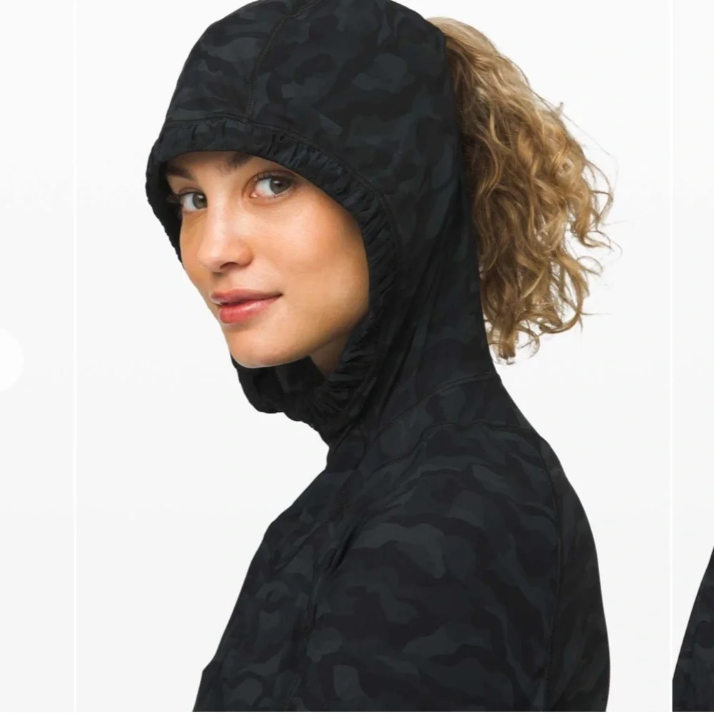 Lululemon Water Bound Hoodie Sequoia Camo Print Deep Coal Black